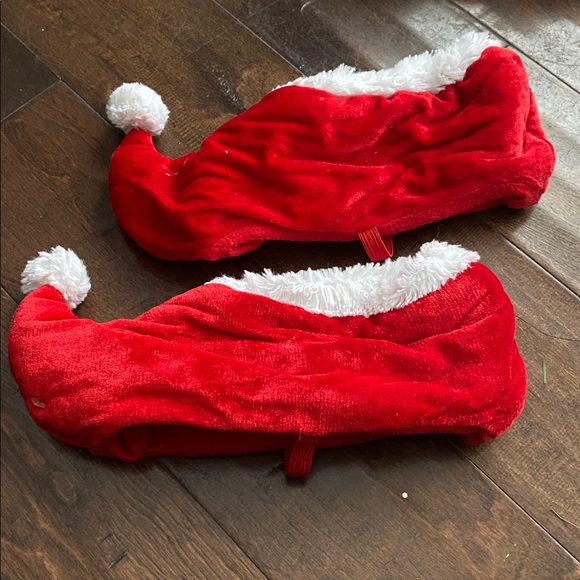 Adult Grinch Costume - Red and Green - Picture 5 of 11